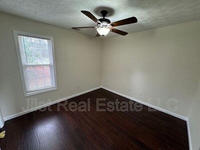 Building Photo - 5376 Sorrells Path