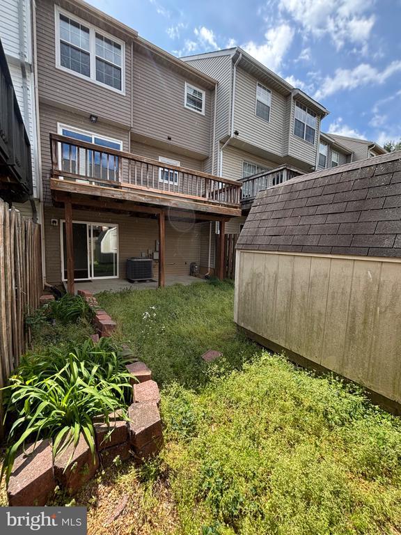 Building Photo - 109 Barrows Ct