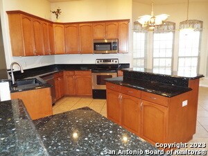 Building Photo - 414 Shannon Ridge Dr