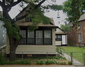 Building Photo - 571 Charles Ave