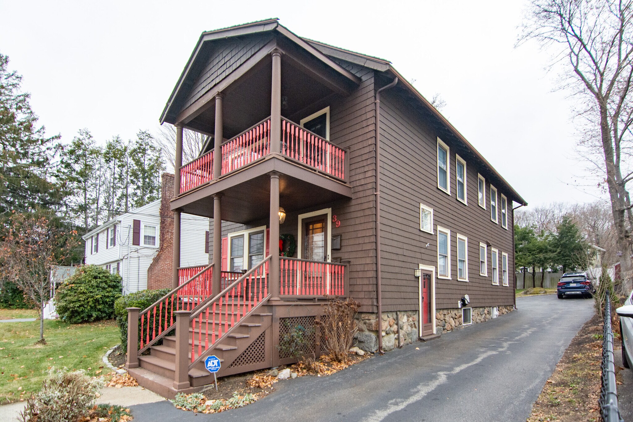 Building Photo - 39 Gould St