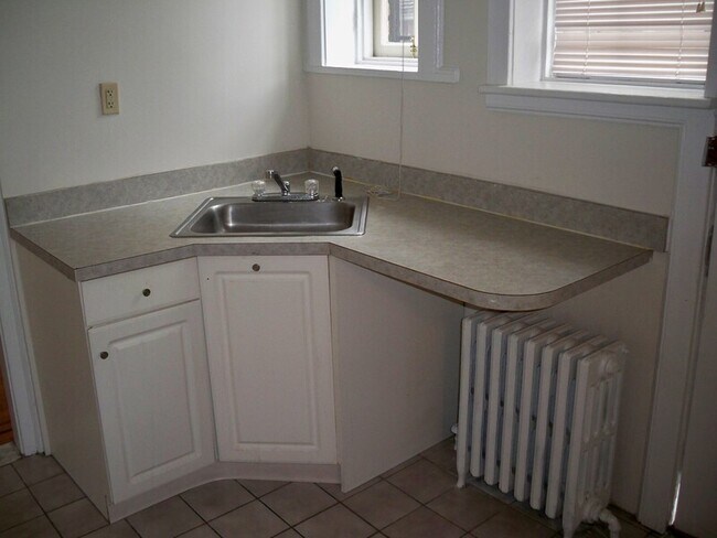 Building Photo - 4533 Locust St