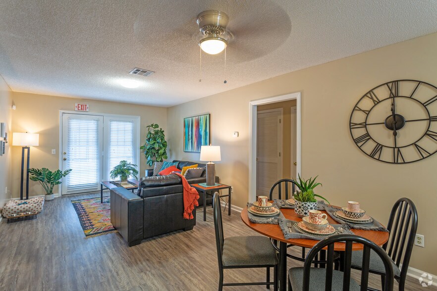 4BR, 4BA - The Gates - Student Housing