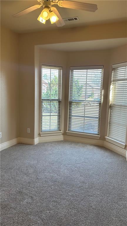 Building Photo - 2005 SW Pinoak Ave