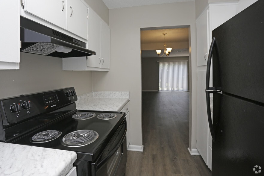 Kitchen - Copperfield Apartments