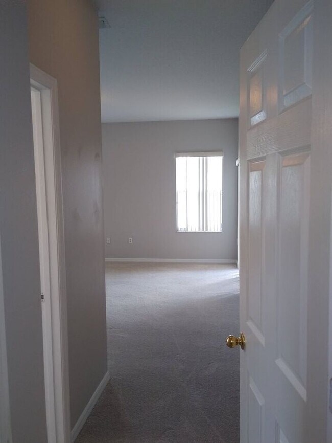 Building Photo - Single Family Home in Poinciana
