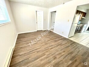 Building Photo - 111 Gold Strike Dr