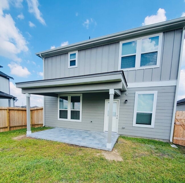 Building Photo - 23923 Escardilla Dr