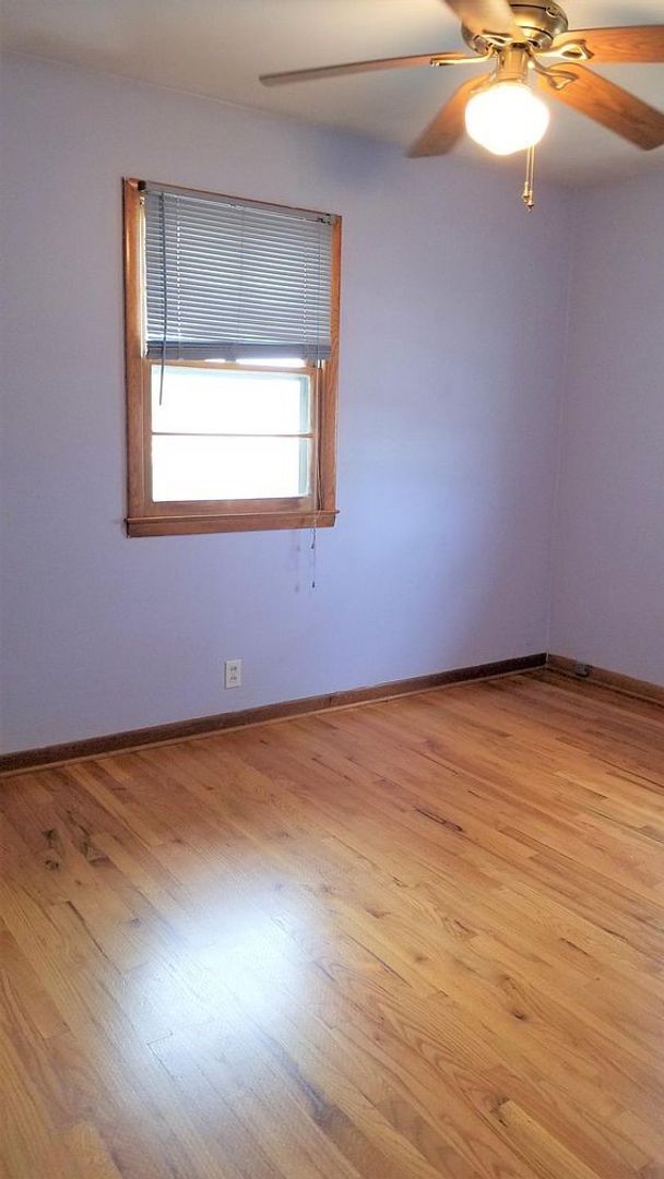 Building Photo - New Listing - Now Available!!