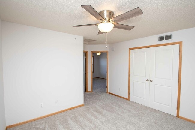 Building Photo - 4665 Victor Path