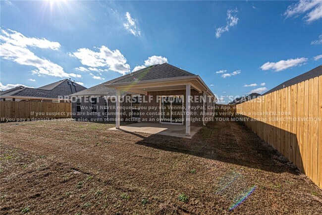 Building Photo - 411 Coconut Ln