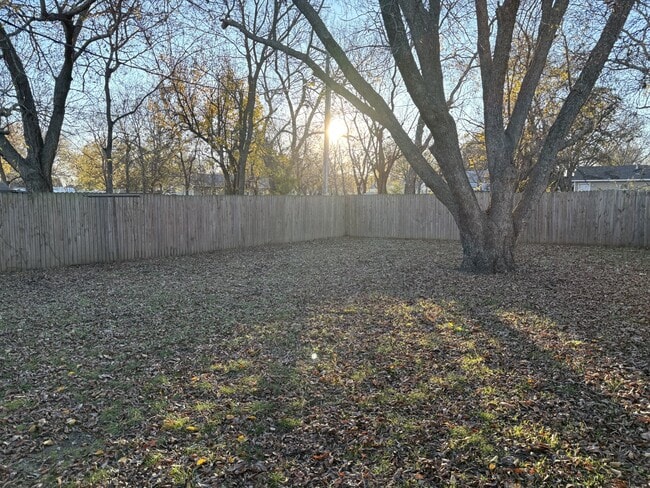 Building Photo - 1107 Hailey St