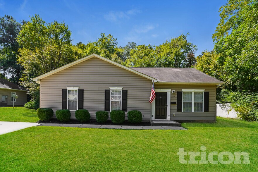 Primary Photo - 117 W Nims Ave