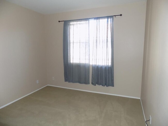 Building Photo - Beautiful Rancho San Diego Condo In Reming...