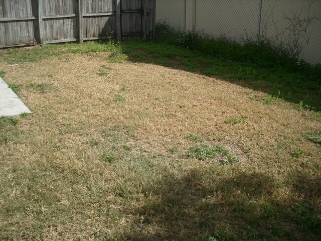 Building Photo - 256 Daniels Pointe Dr