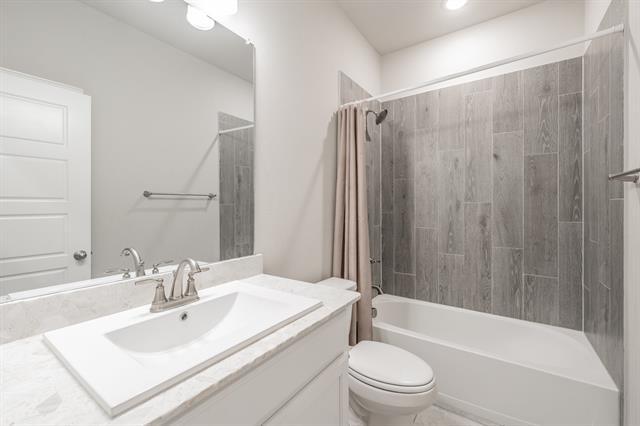 Building Photo - 8246 Cotton Patch Ln