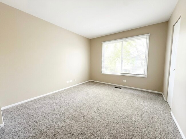 Building Photo - 1344 Barclay Ln