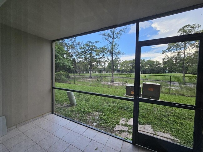 Primary Photo - 8000 S Colony Cir