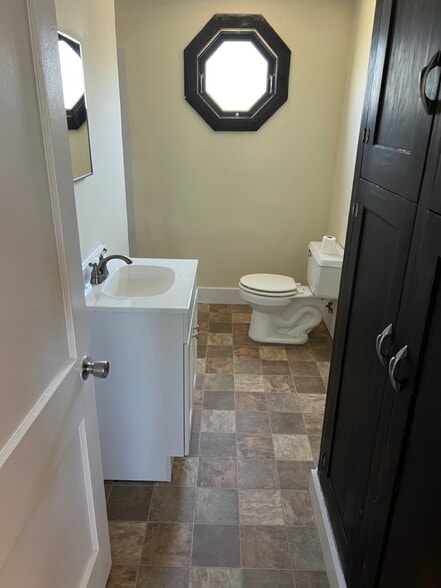 Downstairs bathroom with Shower - 956 Main St