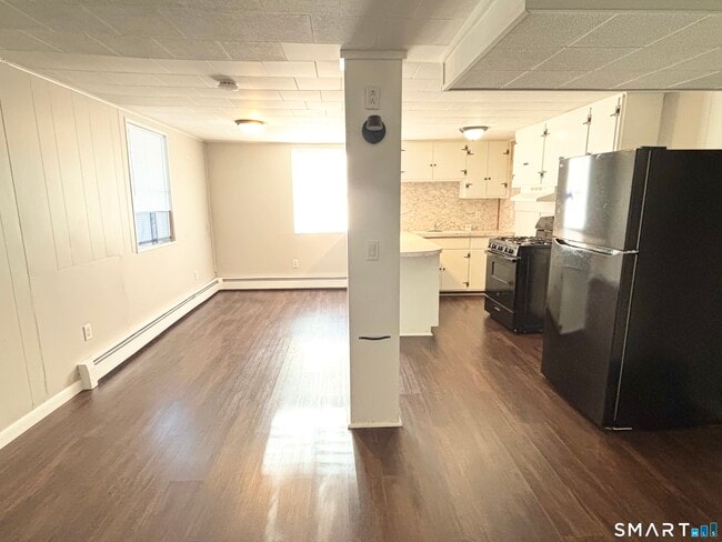 Building Photo - 12 Mountain Ave