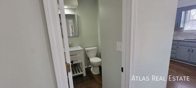 Building Photo - 5711 W 157th Terrace
