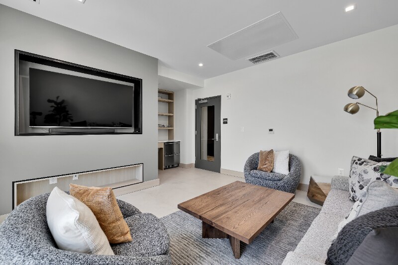 Building Photo - 1224 M St NW