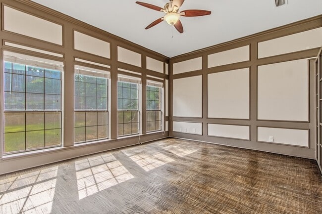 Building Photo - 102 Pebble Beach Dr