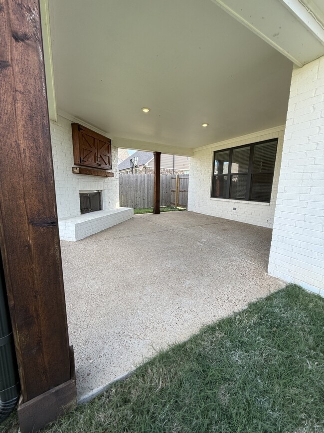 Building Photo - 4320 John Wood Ln