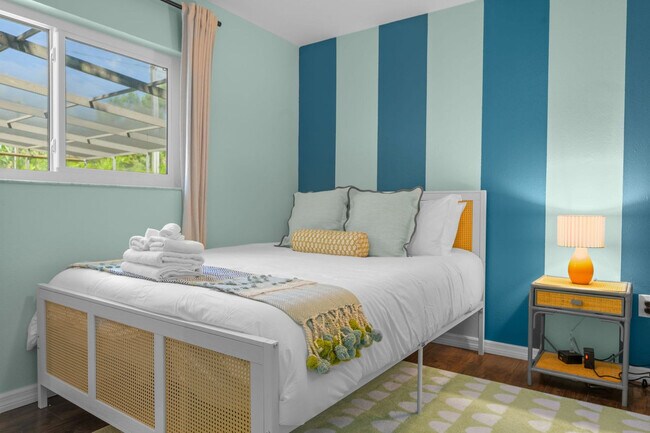 Building Photo - 1319 Saddle Ct