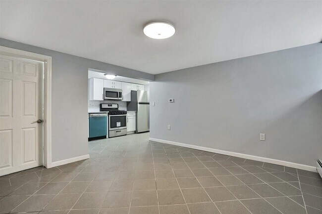 Building Photo - 126 75th St