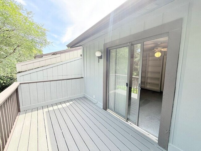 Building Photo - 6069 Hilburn Rd