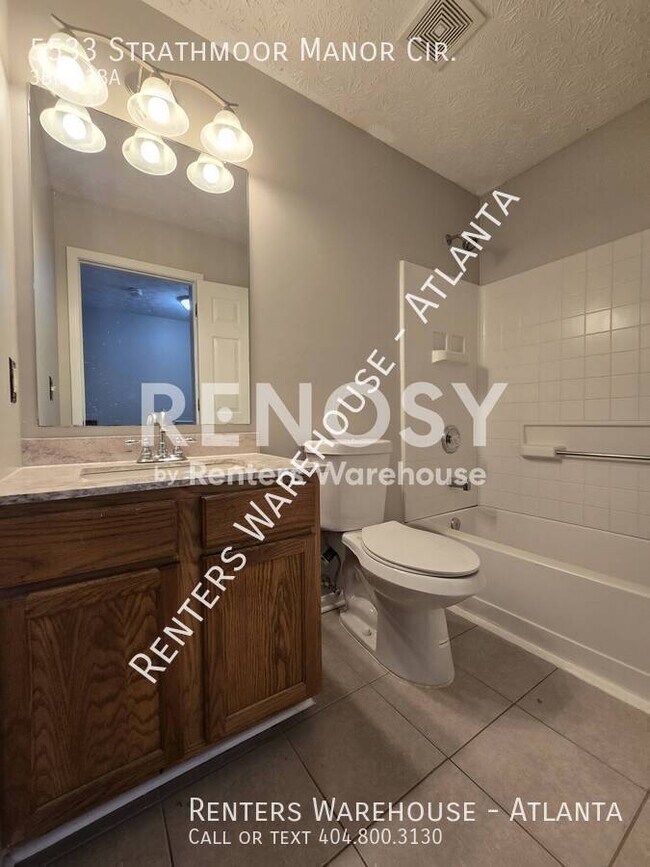 Building Photo - 5533 Strathmoor Manor Cir