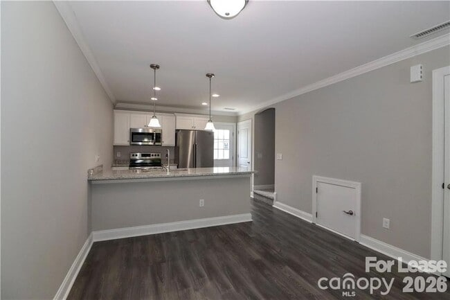 Building Photo - 3971 Newhall Dr NW