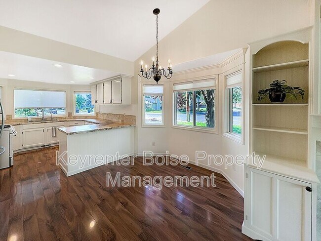 Building Photo - 6503 W Baron Dr