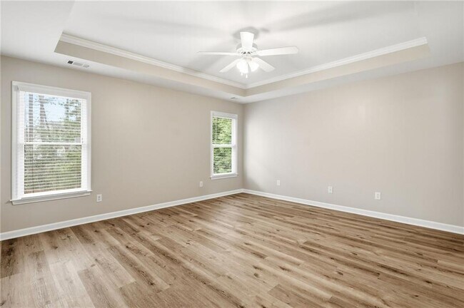 Building Photo - 113 Greenbrier Way