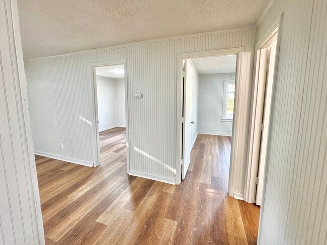 Building Photo - Statesville - 2BD/1BA