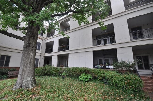 Building Photo - 258 E Davie St
