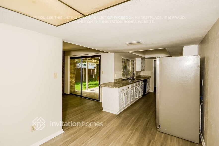 Building Photo - 3409 Livingston Ln