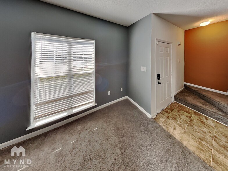 Building Photo - 6325 Mallard View Ln