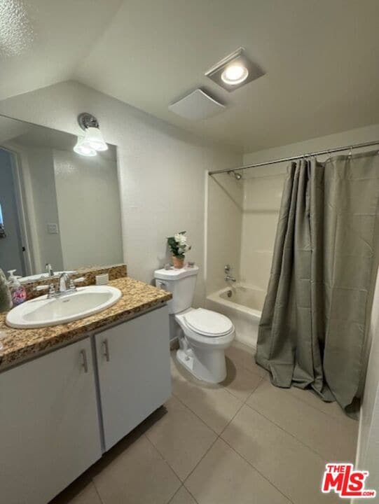 Building Photo - 4322 Matilija Ave