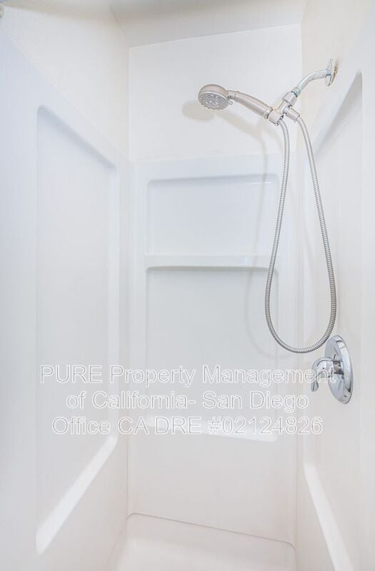 Building Photo - 405 N Juniper St