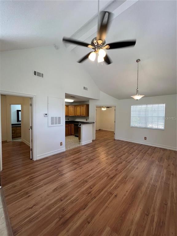 Building Photo - 626 Cambridge Way