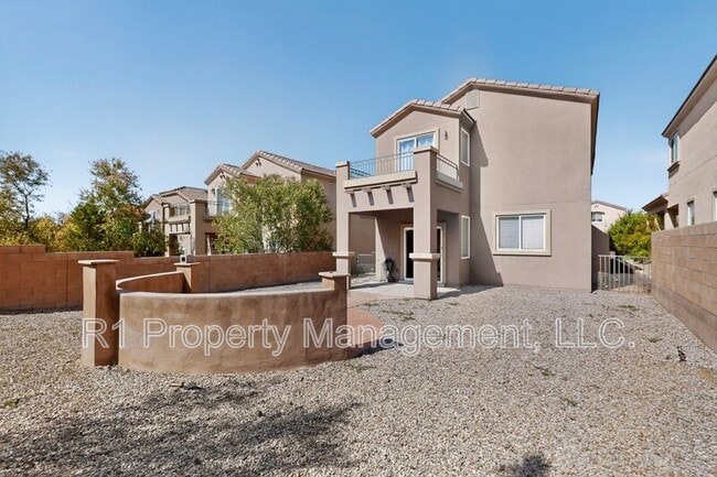 Building Photo - 2323 Margarita Dr SE