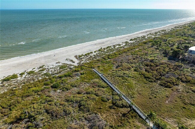 Building Photo - 424 Lagoon Dr