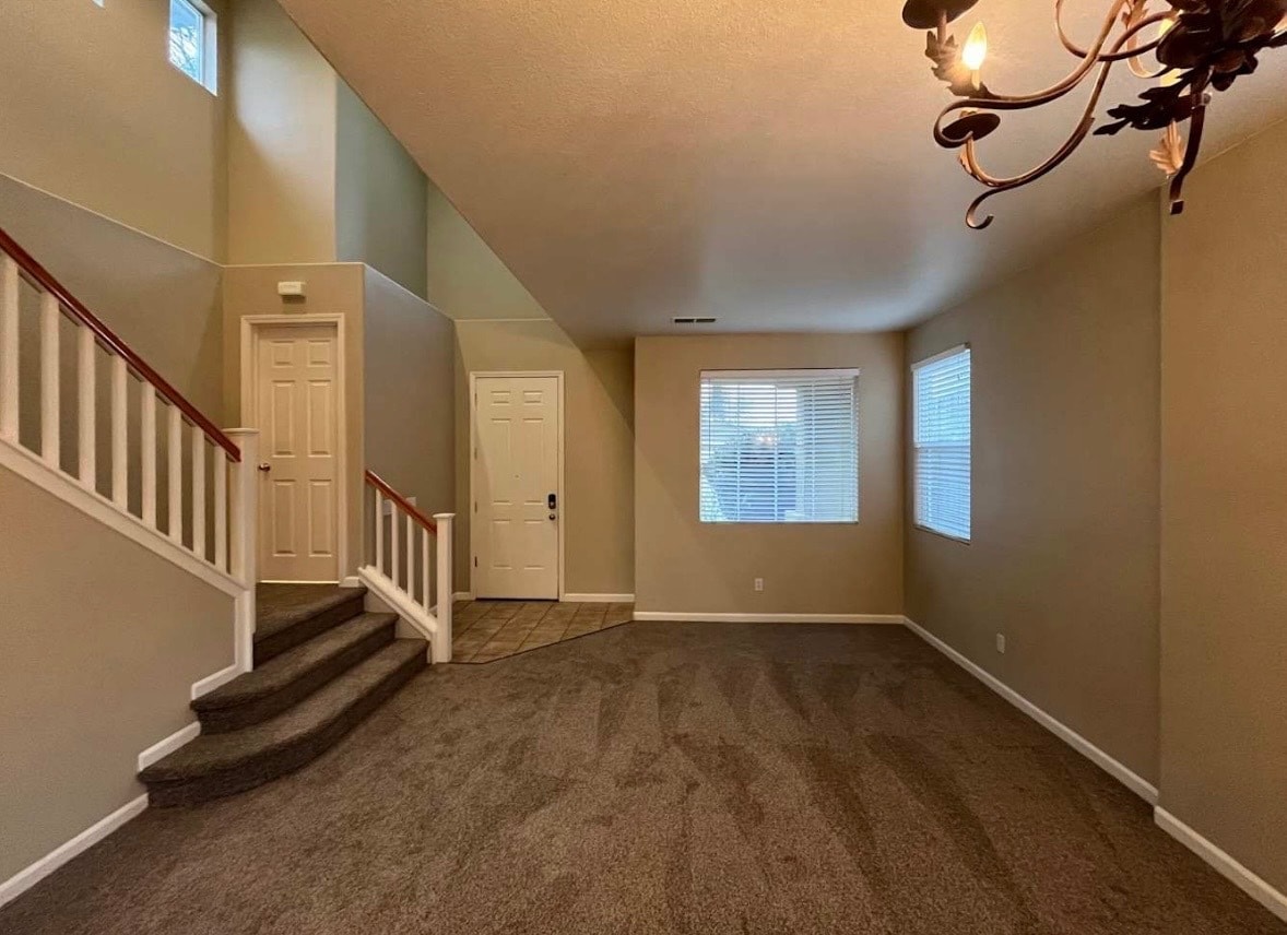 Building Photo - 302 Unity Cir