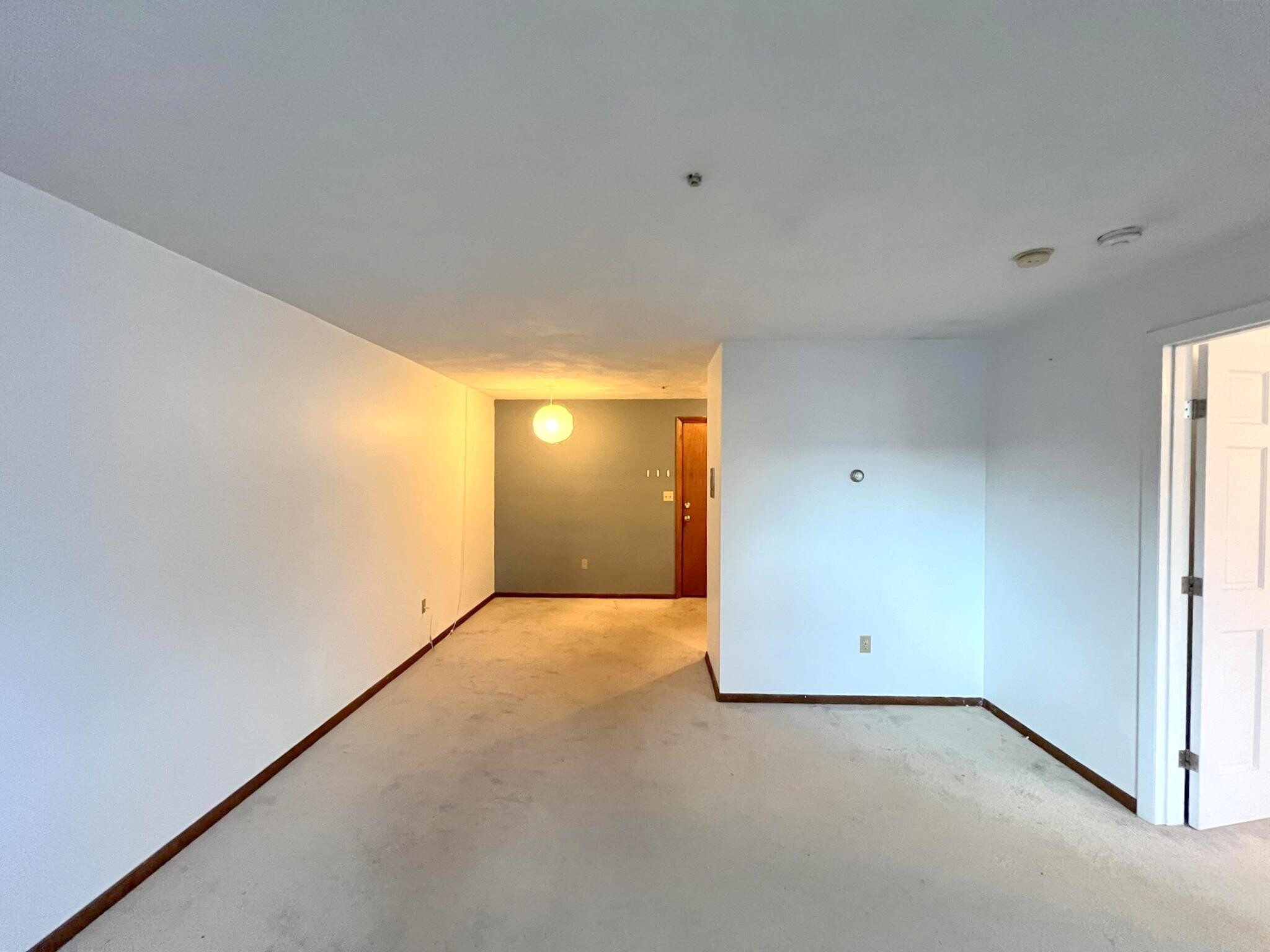 Building Photo - 25 Linden Ave