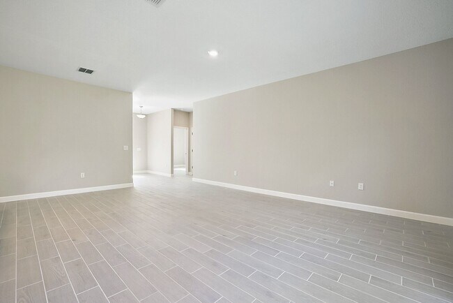 Building Photo - 4-Bedroom Home for Rent in Ocala – Fenced ...