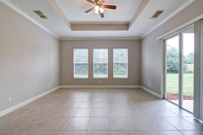 Building Photo - 833 SW Vineland Ct