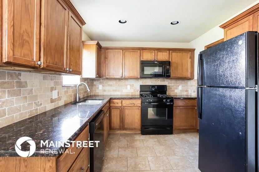 Building Photo - 809 S Silver Leaf Dr