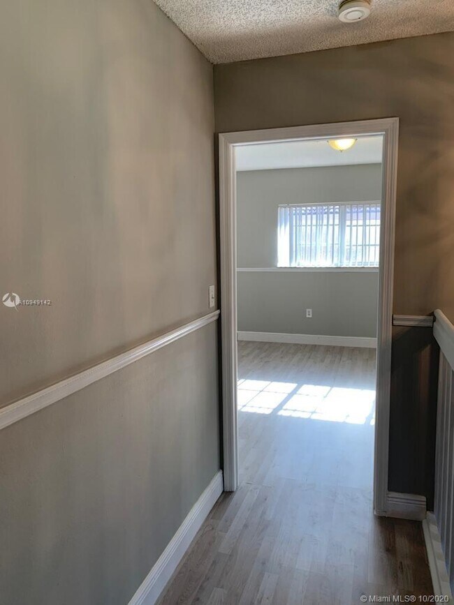 Building Photo - 3400 SW 153rd Ave
